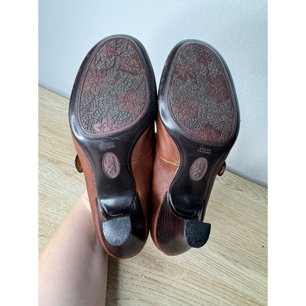 Sofft Brown Leather Mary Jane Pumps Round Toe Button Strap Heels Womens Size 8 M - Picture 14 of 16